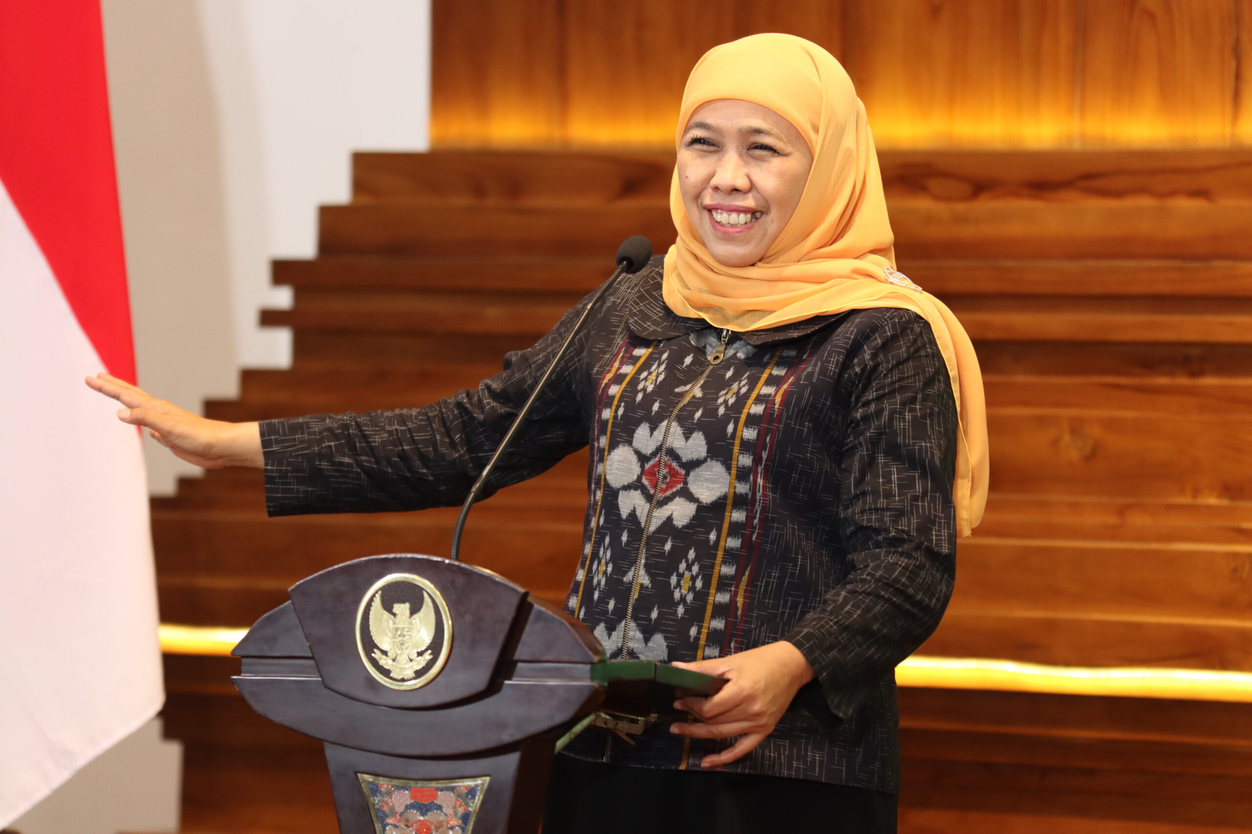 Khofifah Menjadi Pembina K3 Terbaik 2023