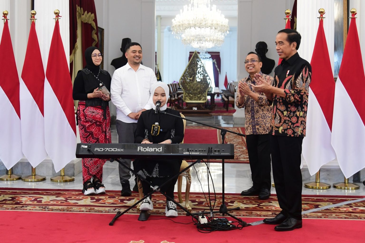 Jokowi Mendorong Anak Muda