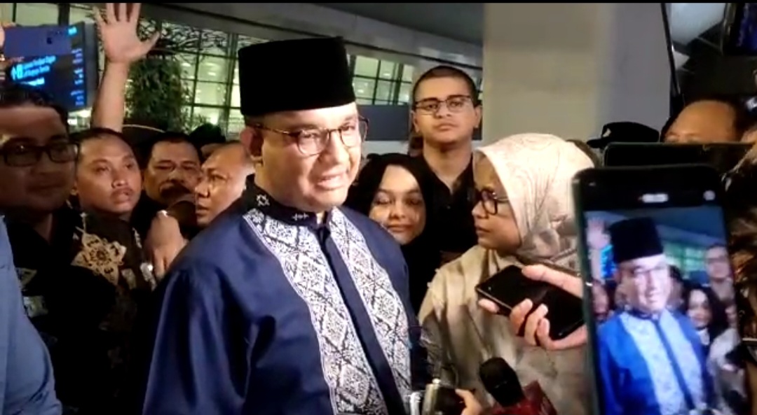 Tiba Di Bandara Soetta, Anies Irit Bicara Soal Cawapresnya